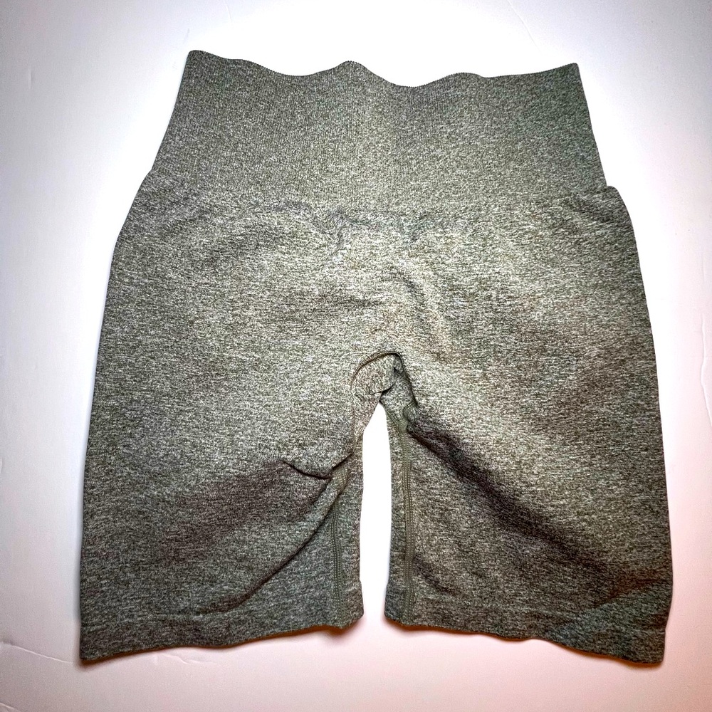 NVGTN Scrunch Shorts